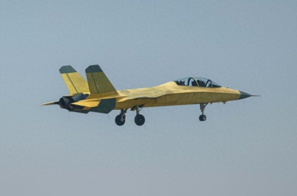 配亿多配资 新机“超级小黄蜂”究竟是干嘛的 教练战斗机双料全能